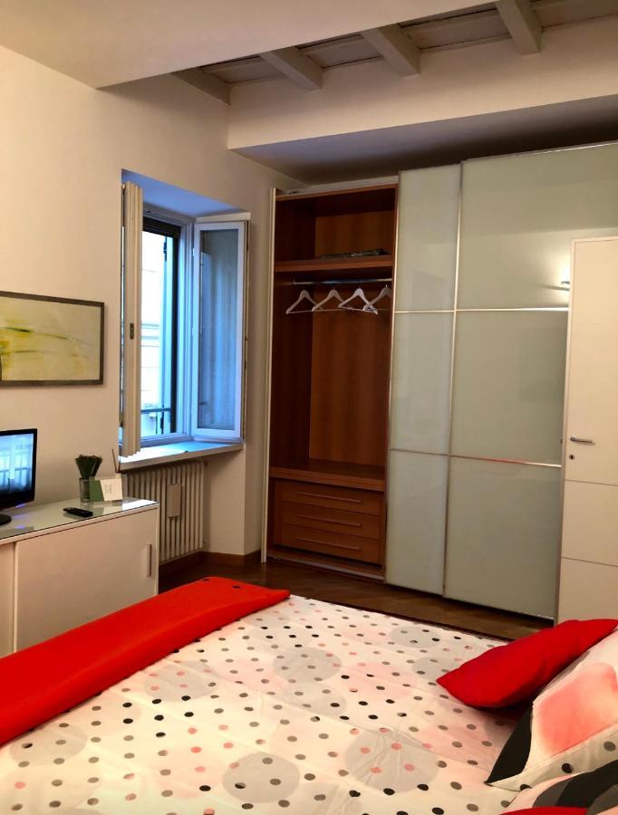 Emma Home Adiacente Alla Piazza Ducale Виджевано Екстериор снимка