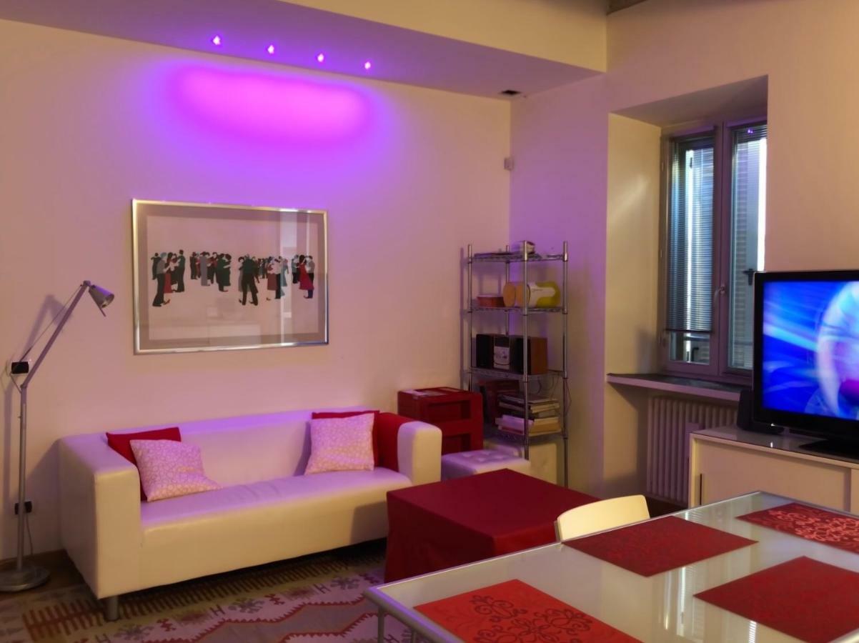 Emma Home Adiacente Alla Piazza Ducale Виджевано Екстериор снимка