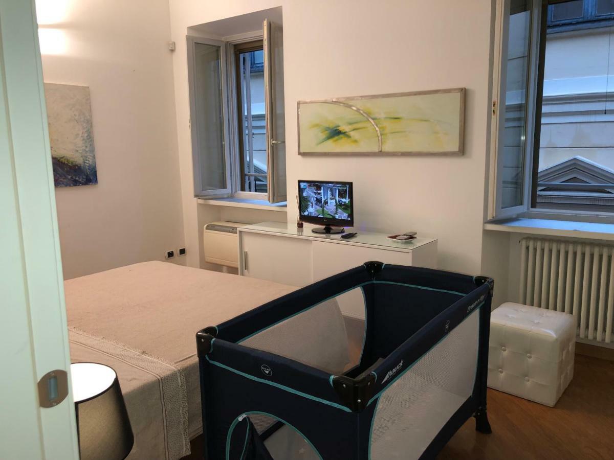Emma Home Adiacente Alla Piazza Ducale Виджевано Екстериор снимка